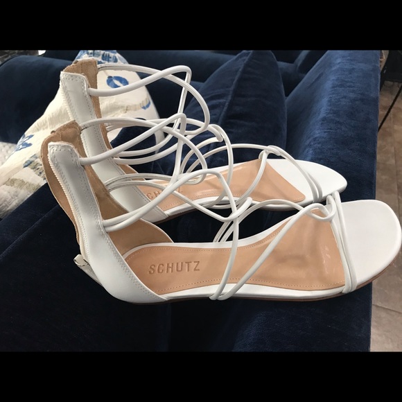 Woman’s shoes - Picture 6 of 6